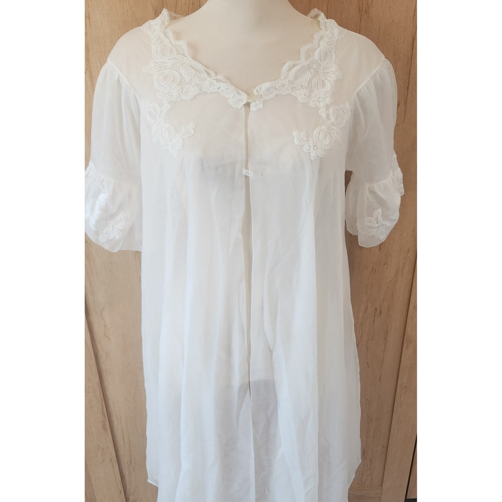 Vintage Kayser White Sheer Chiffon Lace Peignoir Robe‎ Made in Canada